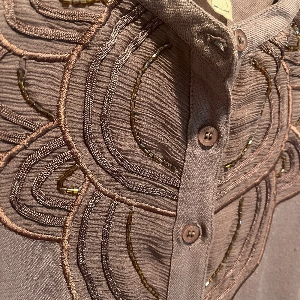 Antik Batik purple tunic with beaded details. - Picture 6 of 6